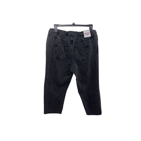 NWT Vanilla Star Jeans Cinch Waist Straight Black Distressed Jeans 14W Plus - Picture 3 of 3